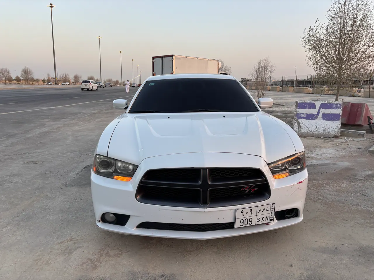 دوج تشارج اصدار 100 عام في بوابة البيع و الشراء