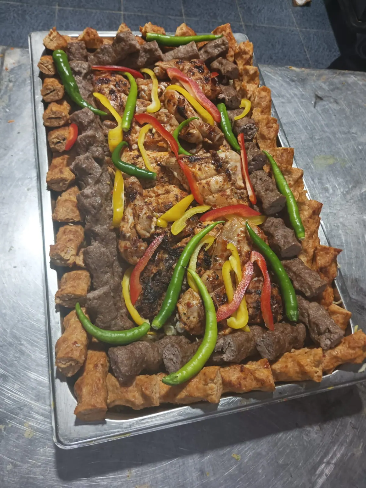 مطلوب مستثمر مشروع مطعم ديري سوري